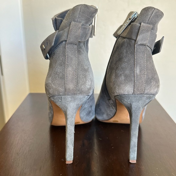 BCBG gray suede peep, toe booty - Picture 2 of 4
